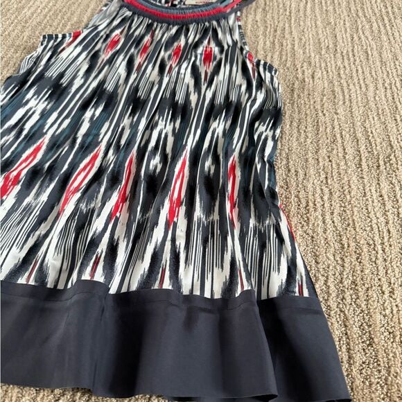 BCBGMaxAzria RUNWAY Patterned Blouse - Picture 3 of 7